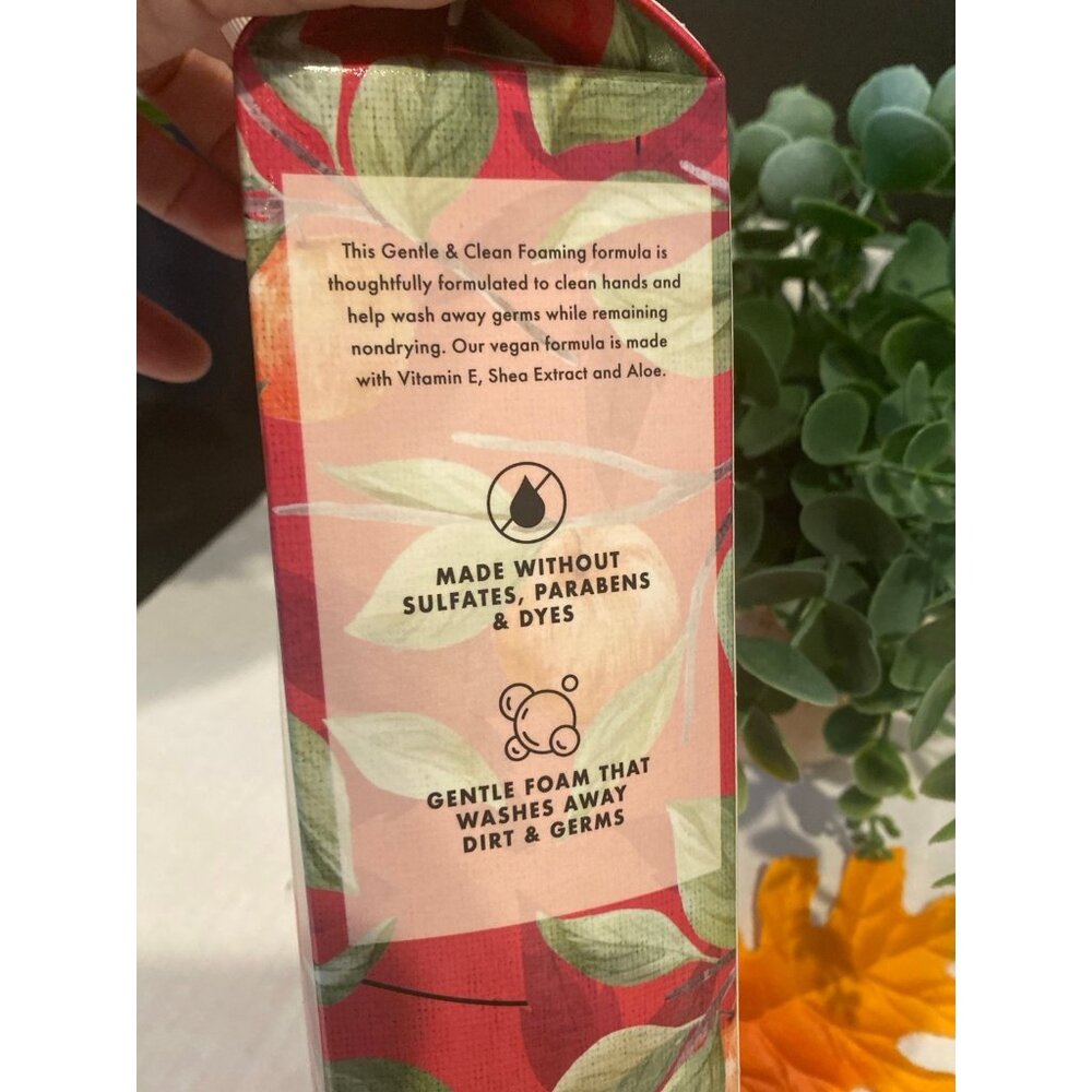 Bath & Body Works “Afternoon Apple Picking” Refillable Foaming Hand Soap - Picture 5 of 7